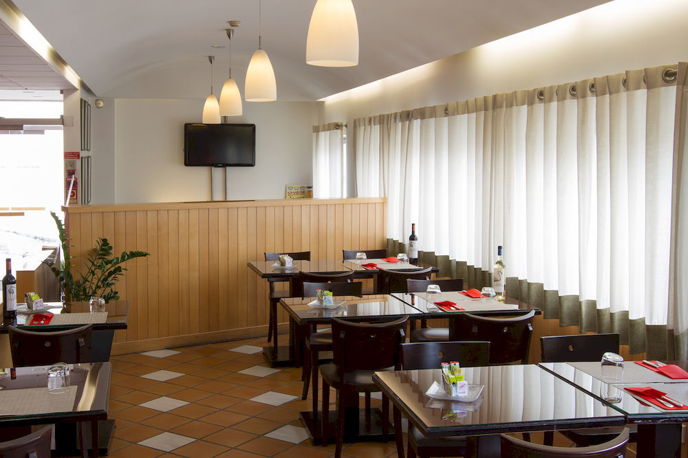 Hotel Ibis Leiria Fatima Екстериор снимка
